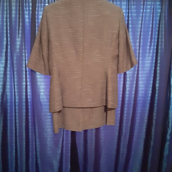 Anne Klein 2 Pc Grey Short Sleeve Suit - Picture 4 of 15